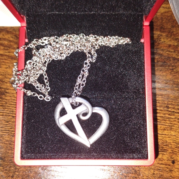 COPY - Heart and Cross Necklace - Picture 1 of 4